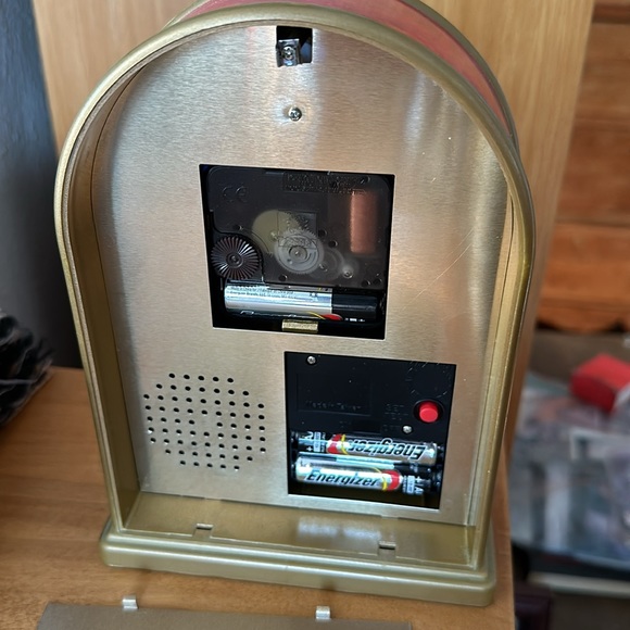 Howard Miller Carols of Christmas Clock - Picture 4 of 5